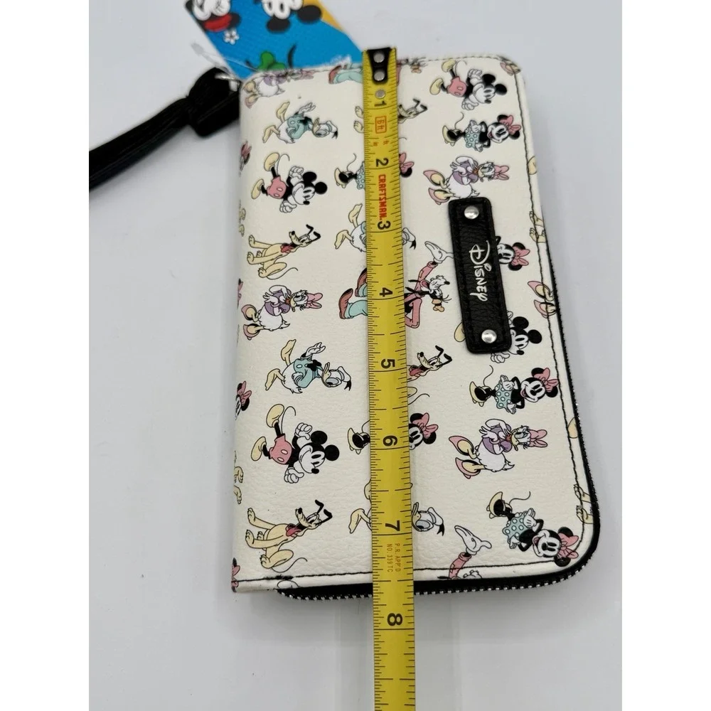 Disney and Friends Character Wristlet Wallet White  Mickey Minnie Mouse NEW